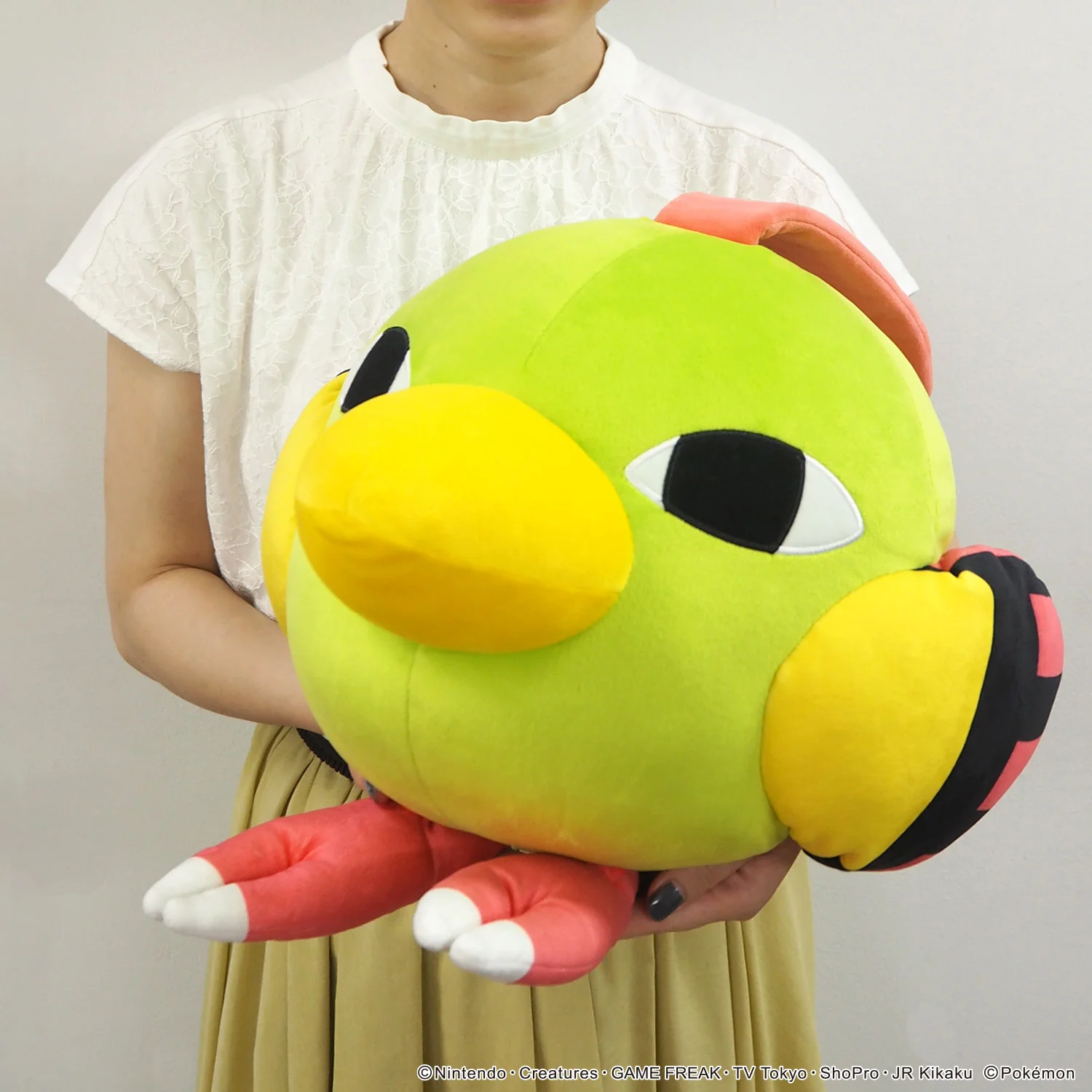 【ポケモン新商品発売情報】 大好評ぬいぐるみ雑貨シリーズ「ぽてはぐクッション」から第5弾が発売決定✨今回はピィとネイティのほか、ドオーが仲間入り♪しっとり・もちっとした感触で、お尻にペレットが入った、思わず抱きしめたくなるようなクッション💖2023年11月中旬発売予定です！#三英貿易 https://t.co/0EJoAFbziX