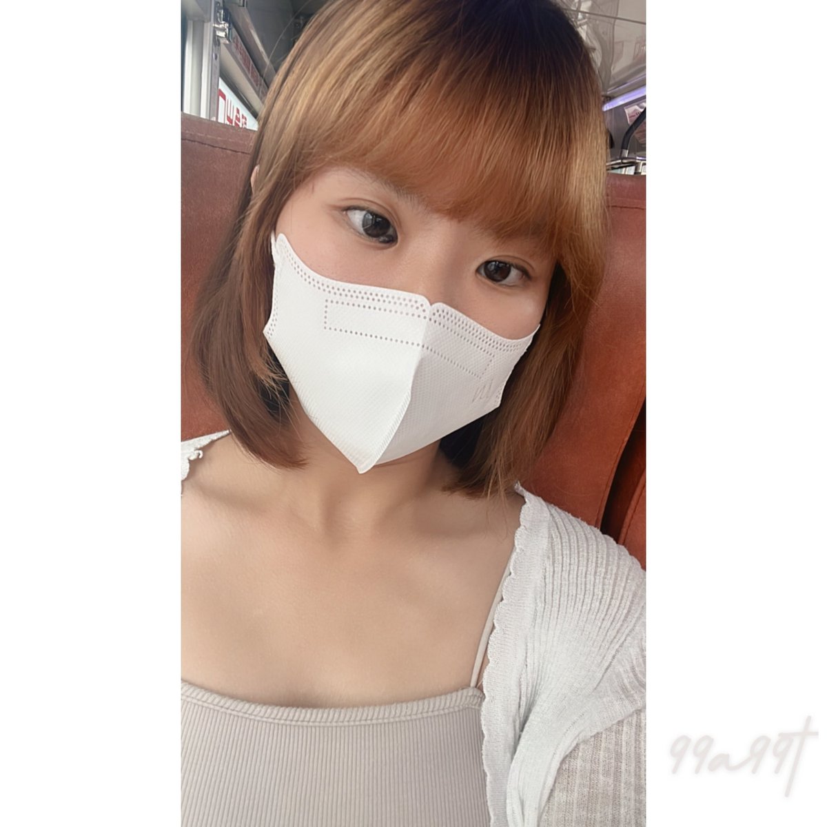 以為今天沒有要出去 
頭髮隨便亂吹😐 https://t.co/XTivVsfF5s