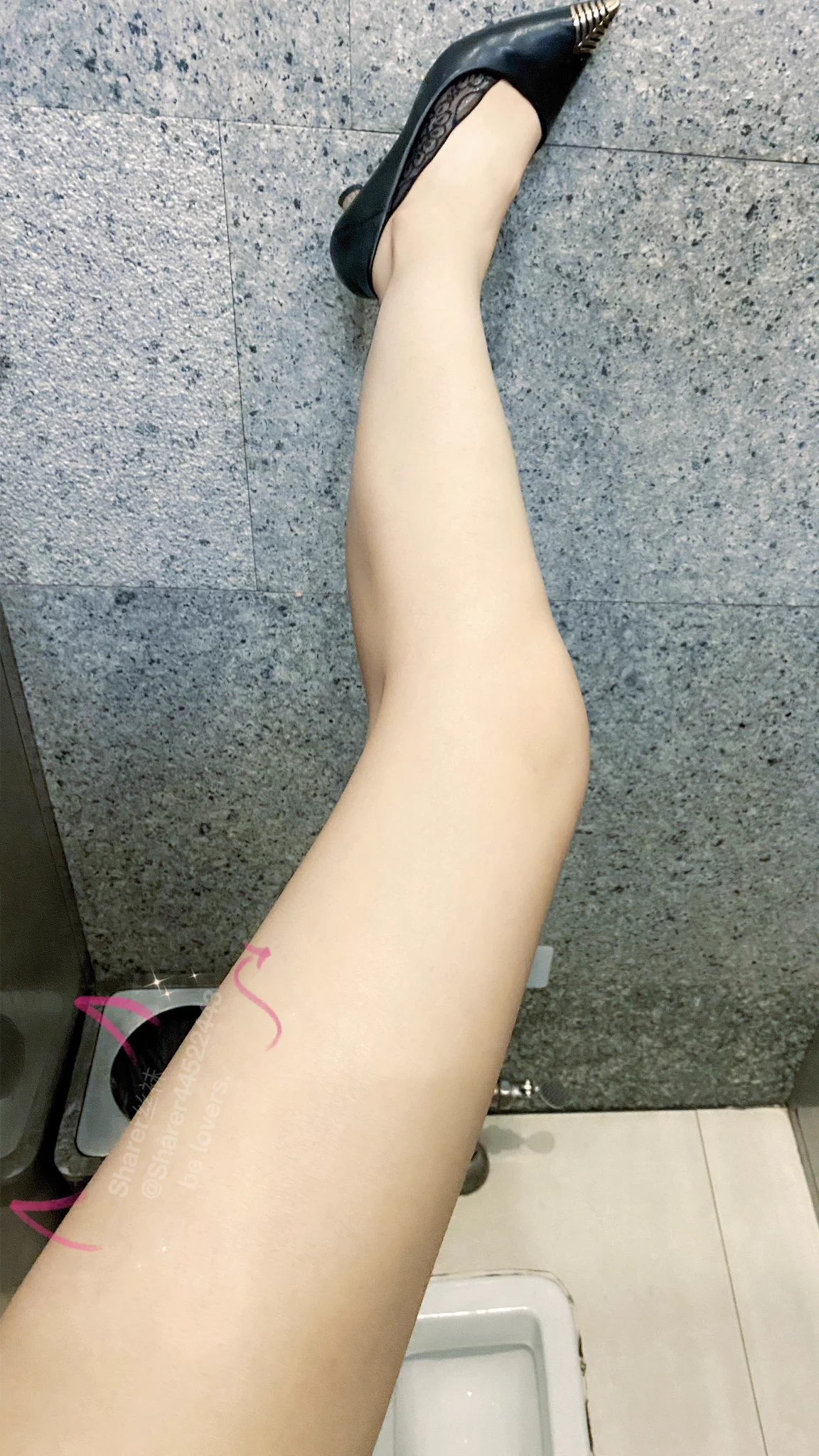 🎀露点蕾丝边有加分吗？该怎么跟你形容呢…很香！ https://t.co/t5a83BU7WL