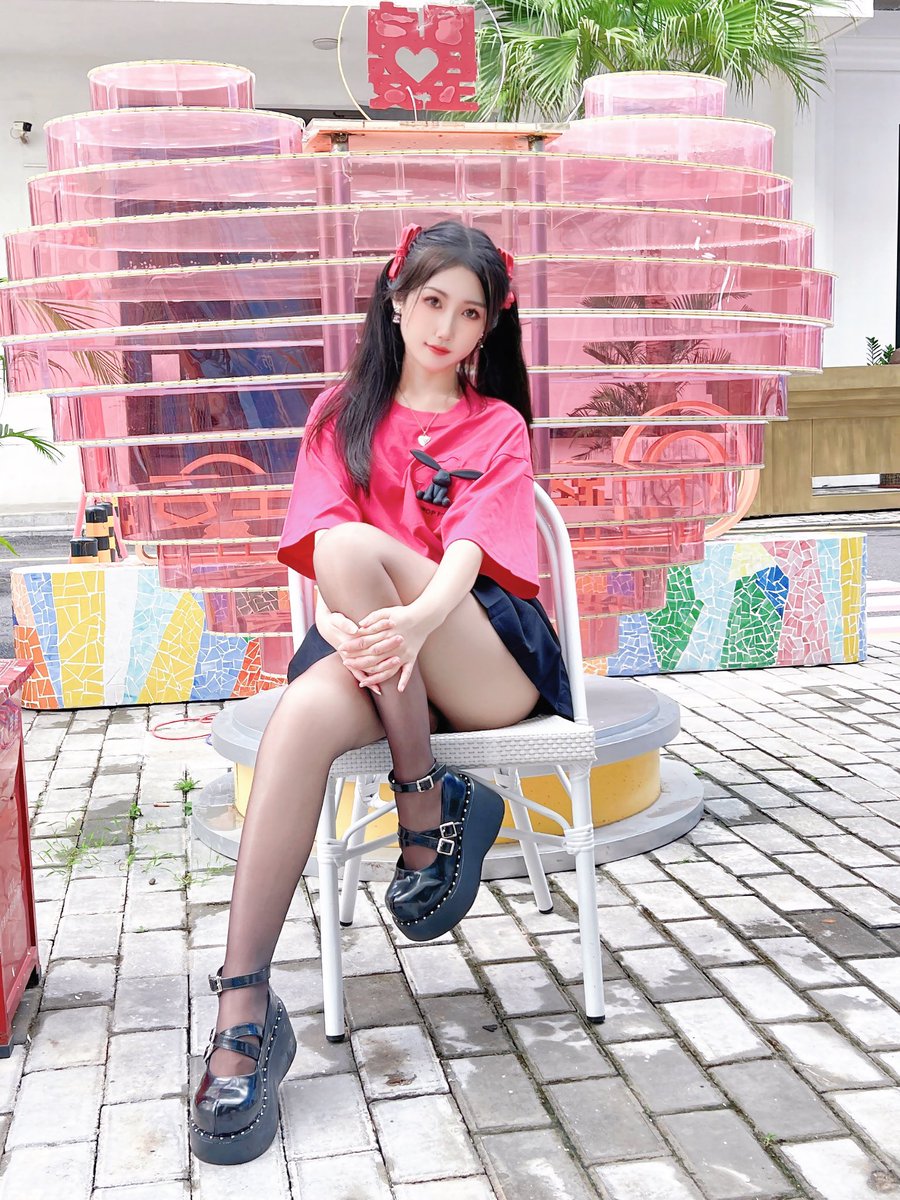 小粉红 https://t.co/6V3tl7pOPW