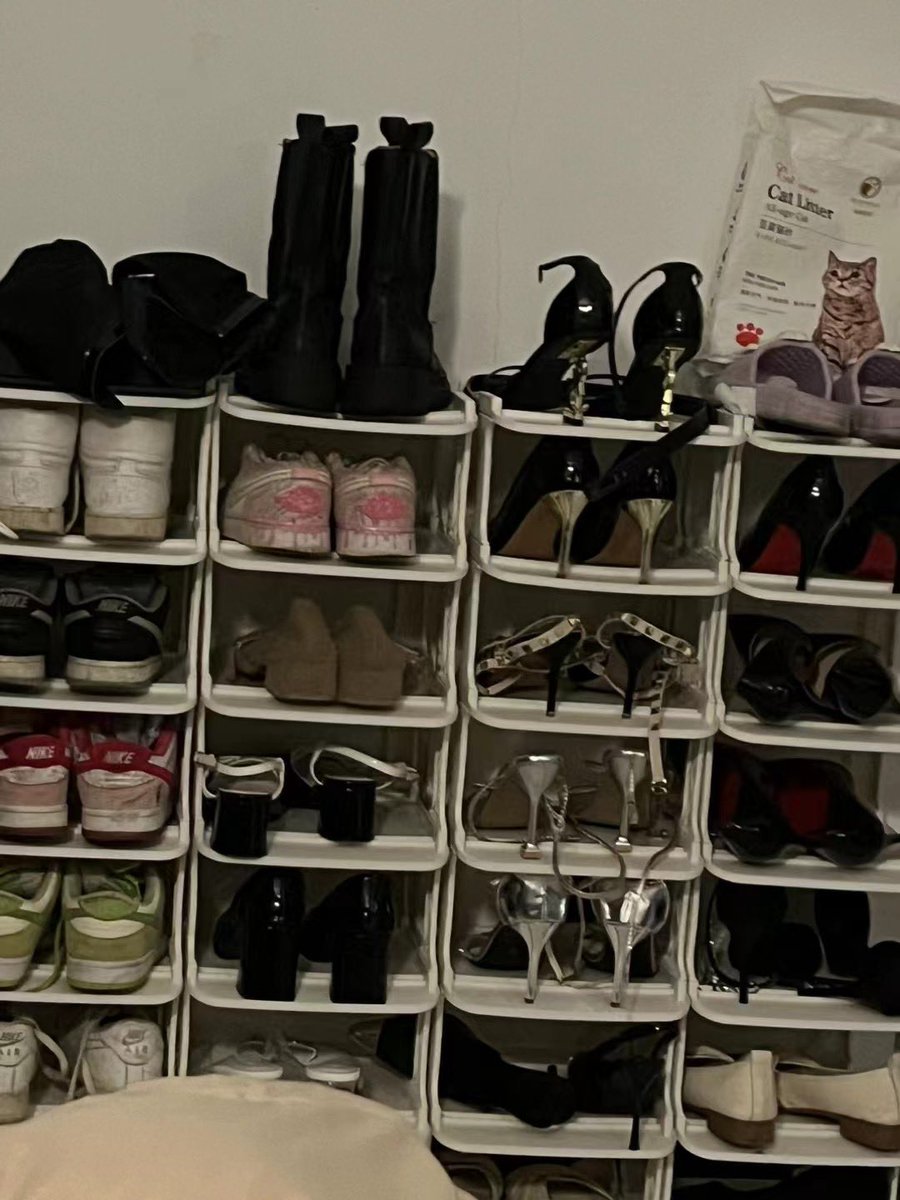 想开个贡群拉人给亲妈一起吐钱🥵🥵有人想加吗 https://t.co/SPFOhvJAYh