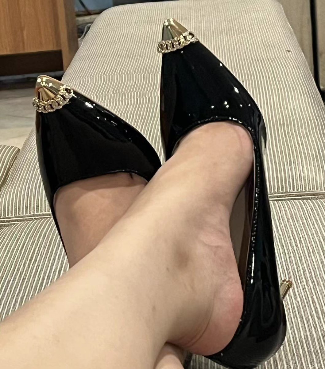 想开个贡群拉人给亲妈一起吐钱🥵🥵有人想加吗 https://t.co/SPFOhvJAYh