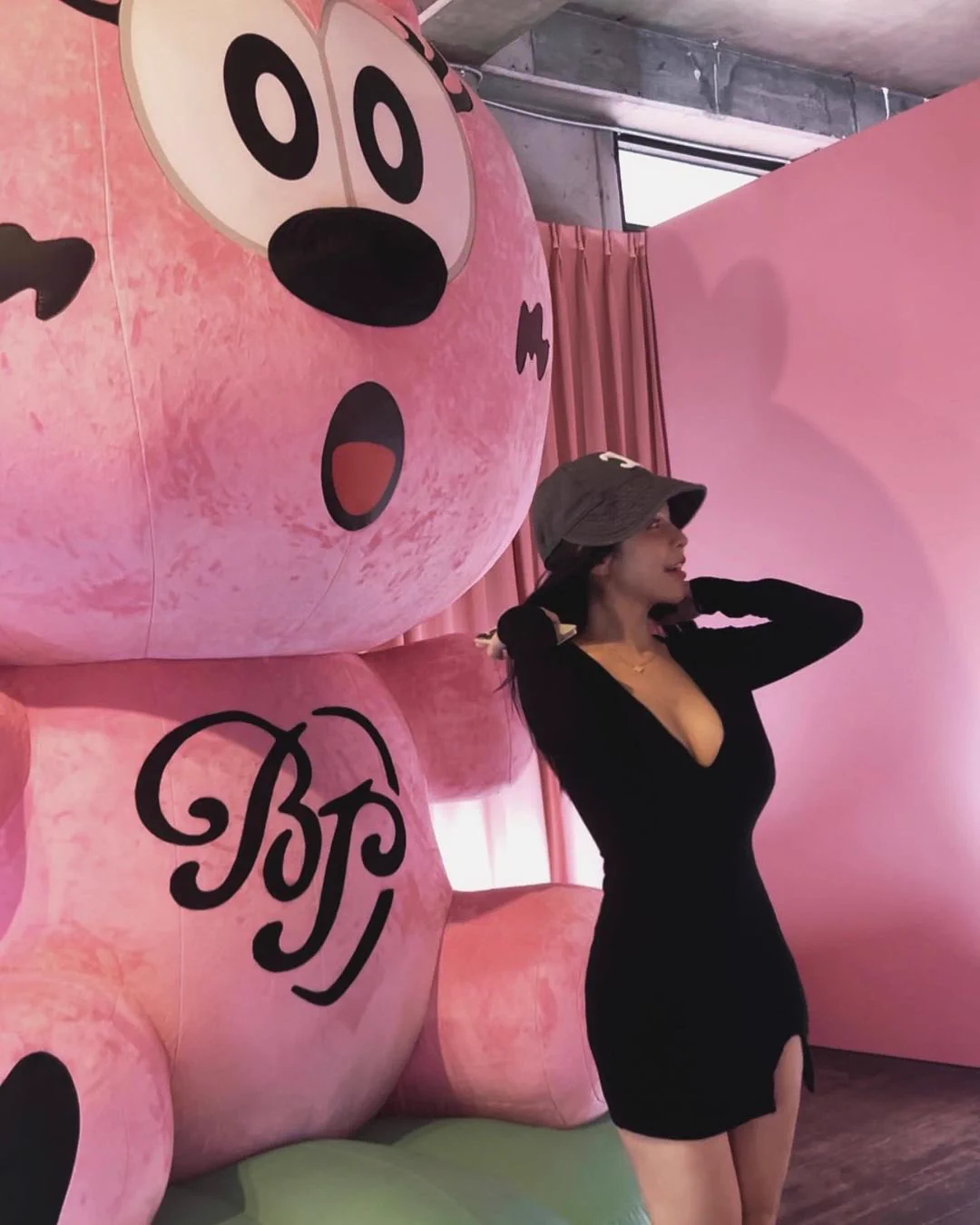 很平常的一天 去了想去的地方🖤🩷#bornpink #bp#blackpink #verdy https://t.co/MXIJJUGw8r