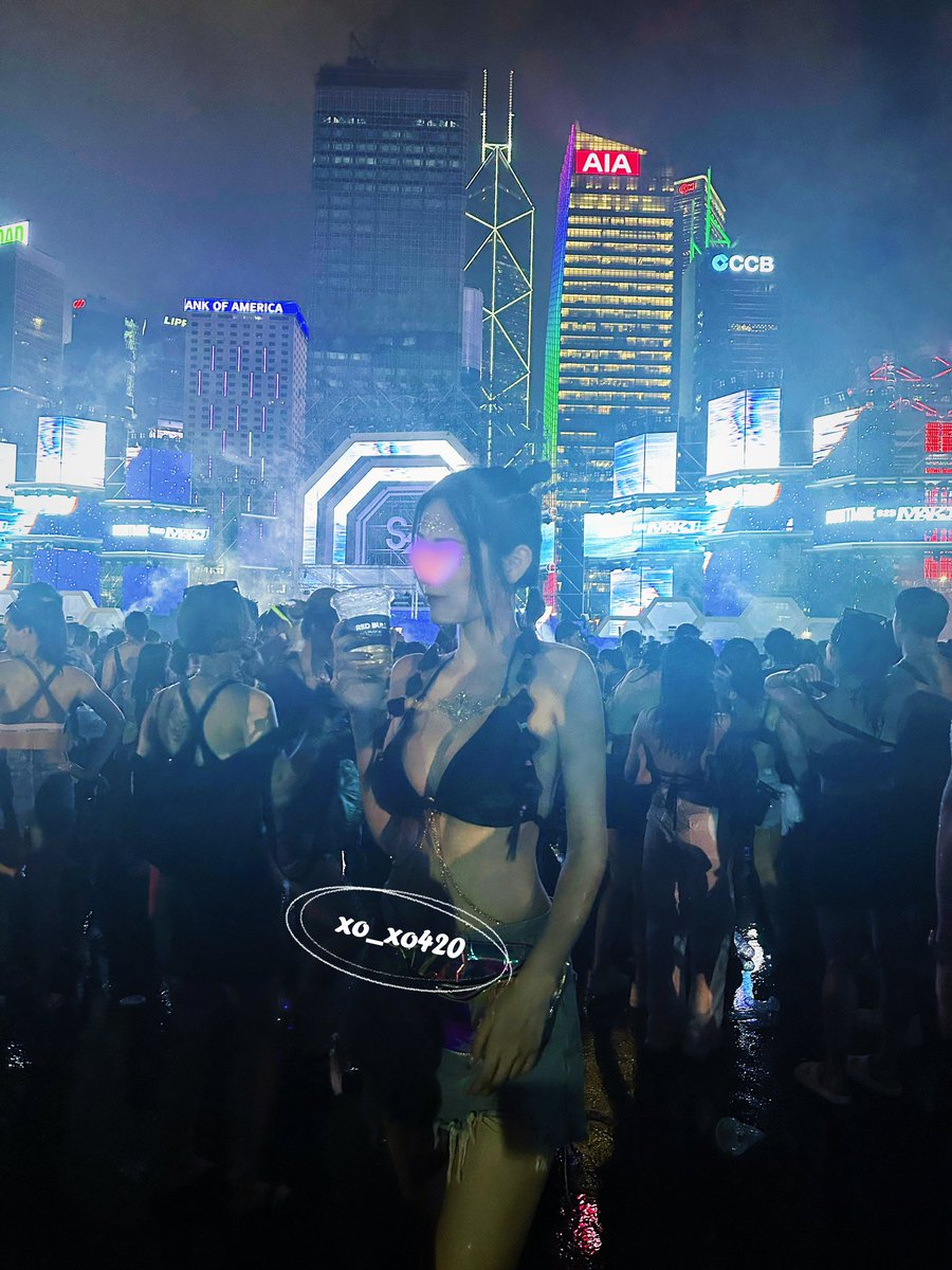 五月底交了男朋友後
就把推特放在app的下一頁
然後極少去打開來看
今天閒來無事的我突然想到
奇怪… 怎麼找不到推特？這X是什麼？
有人可以跟我解釋一下為什麼推特改名了嗎？

圖為8/6 S2O Hongkong
即使很少浮上來還是要帶點誠意😌 https://t.co/IpjepruTTB