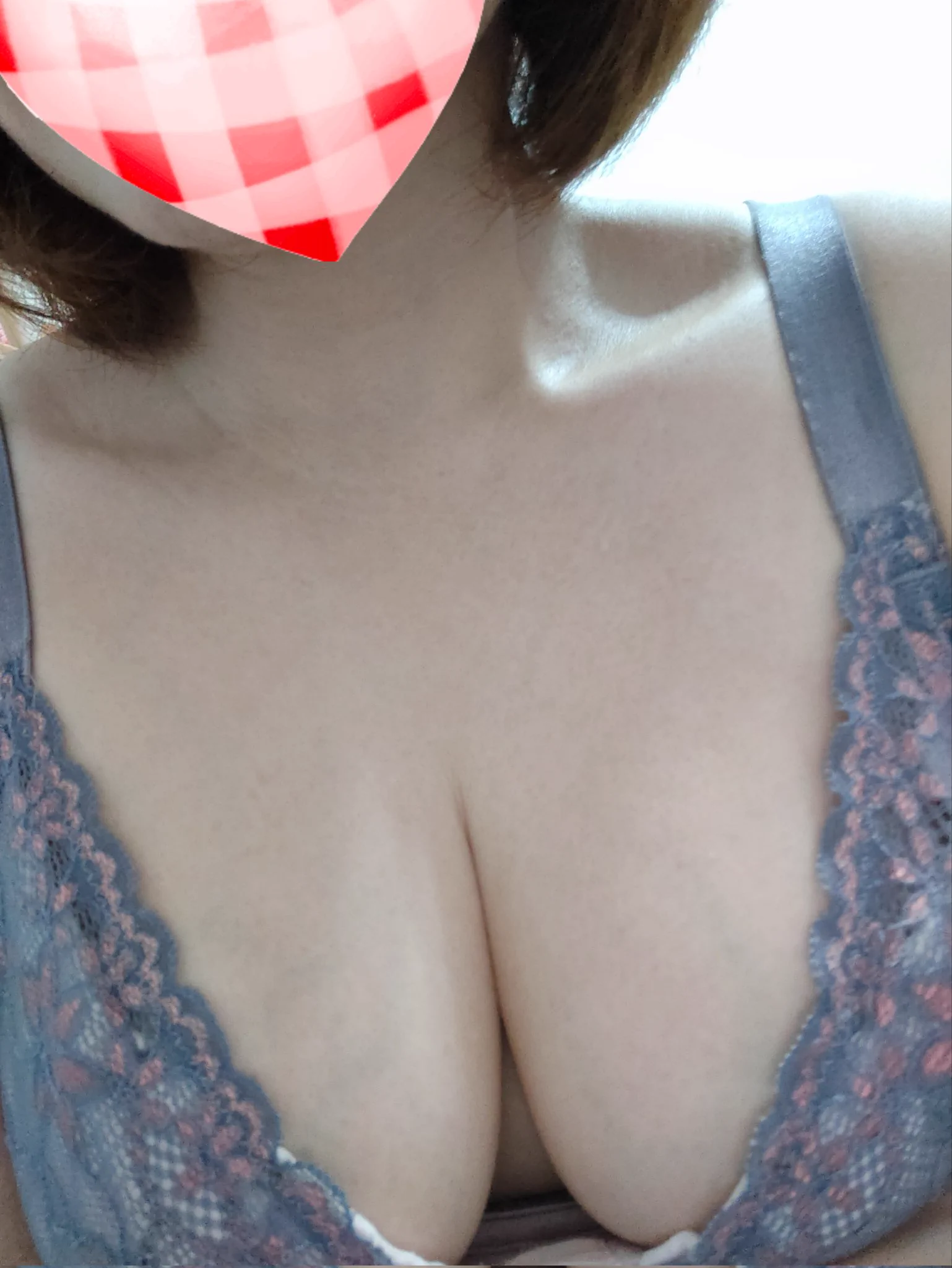 只是單純覺得.......這圓弧度滿美的😅😅😅我們把它當成藝術品欣賞，不能有邪念喔！不能歪掉喔！#台北人妻#補班日#熱死人#想吃冰 https://t.co/2pUcatA3S1
