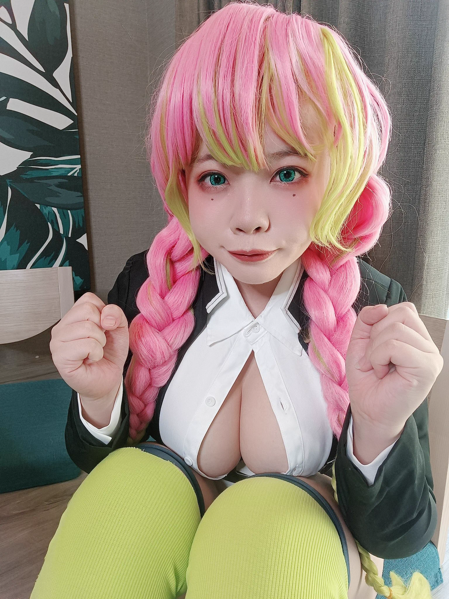 鬼滅之刃甘露寺蜜璃💪 https://t.co/f0fxVIHTRO