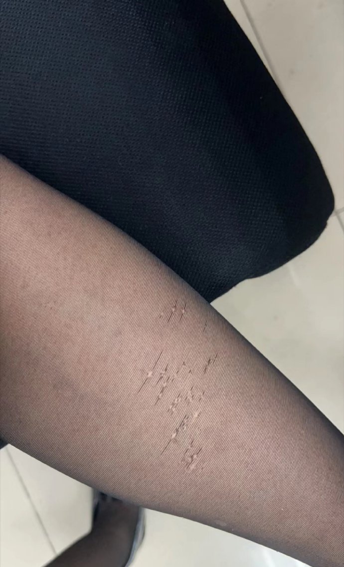 超薄啊啦！有无人来救救我？
https://t.co/VKKx73MSuW🌿🌿 https://t.co/IYGsPkCCKk