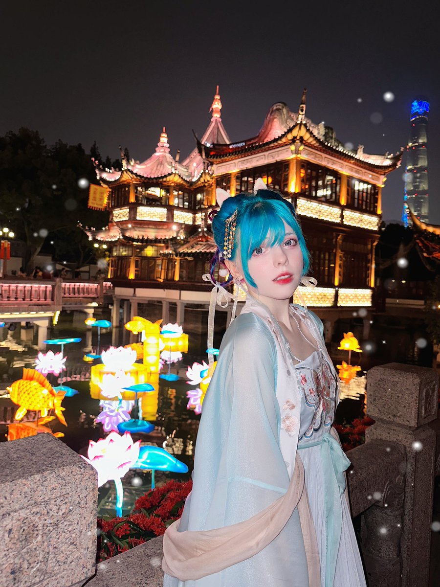 moon rabbit🐇 https://t.co/S4bBoGgi8g