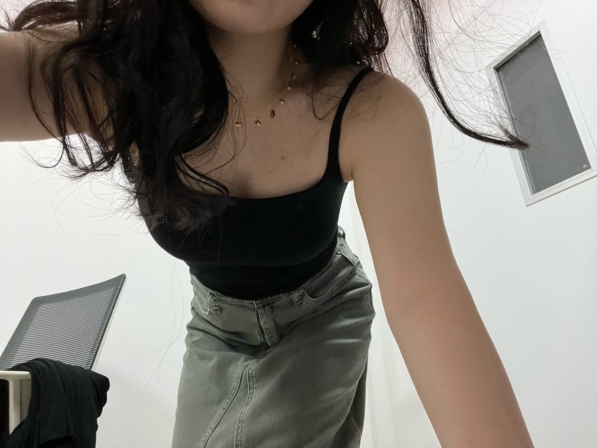 我只是讲话淫荡了点，但我还是很纯爱的 https://t.co/8pfbLvqUeO