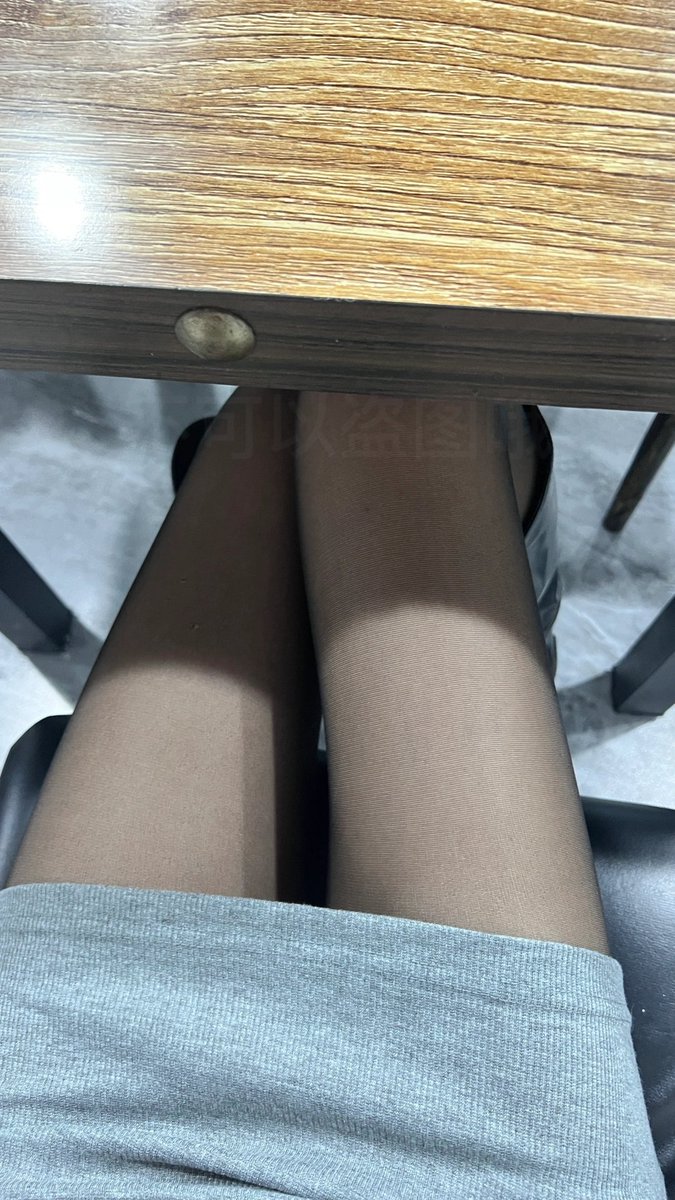 哥哥，我可以用我穿过的黑丝帮你吗 https://t.co/itFGKhHtOD