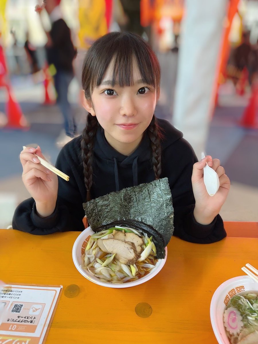 王様中華そば大好き❤️❤️
ネギの甘みと胡椒が効いてる美味すぎ醤油🍜

日本ご当地ラーメン総選挙に来たら
信州麺友会の王様中華そばぜひ食べて！
清き一票を！！！！！！🙏❤️❤️

#日本ご当地ラーメン総選挙
#王様中華そば https://t.co/rpo3WaSJPg