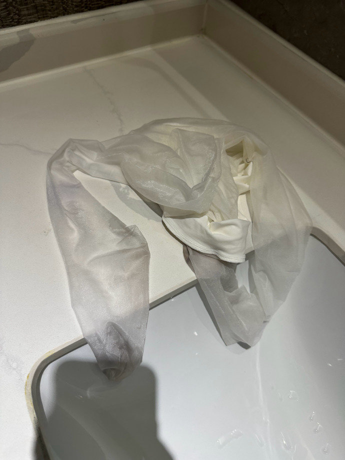 check out要唔要摞走呢，问题服务员系女既阿婶。
#人妻日常 #广州 https://t.co/Cb1oqOnkiM