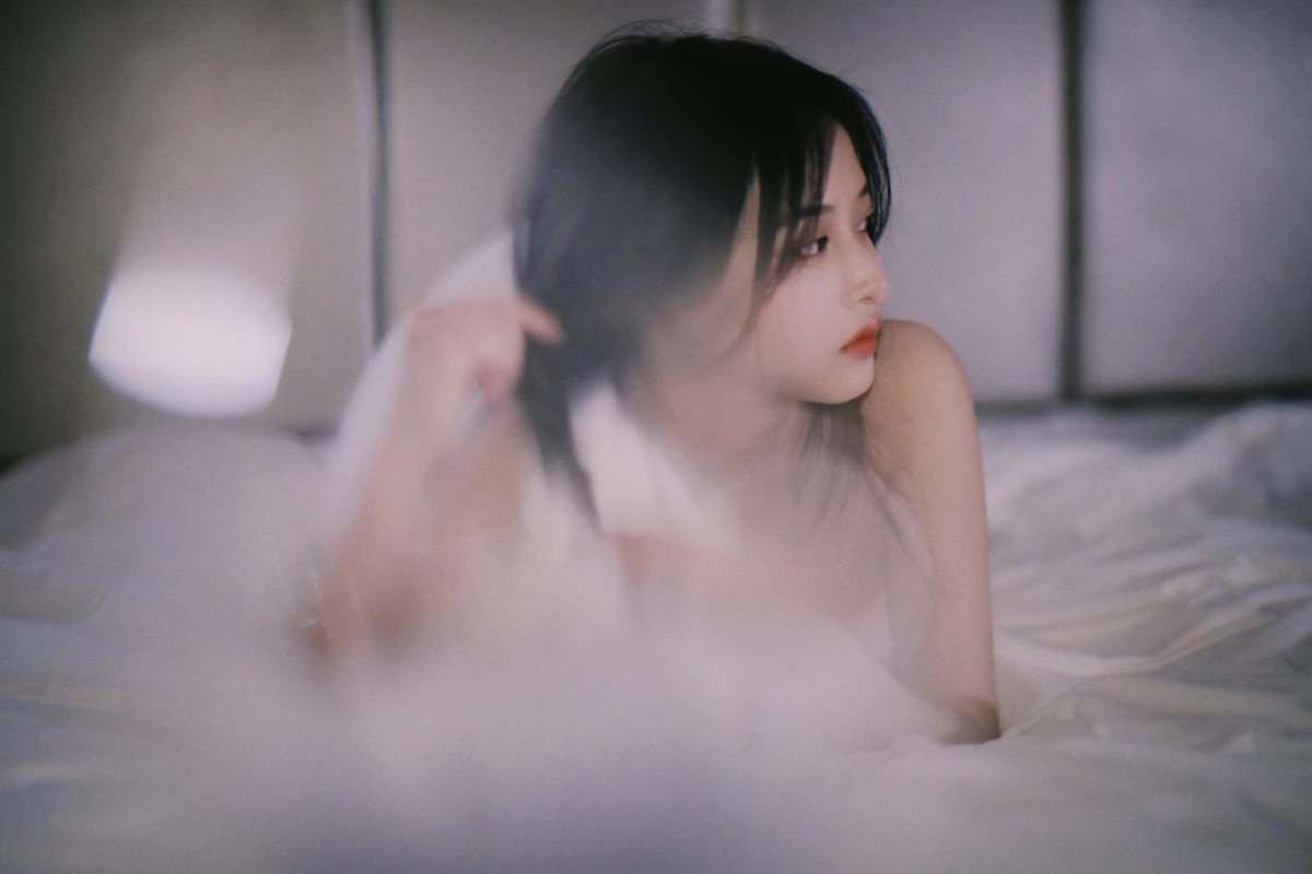 让我坠入纯白无边梦境

摄影：@deepocean_2022 
出镜：@xizi1840 https://t.co/Gfwl1ghnvp