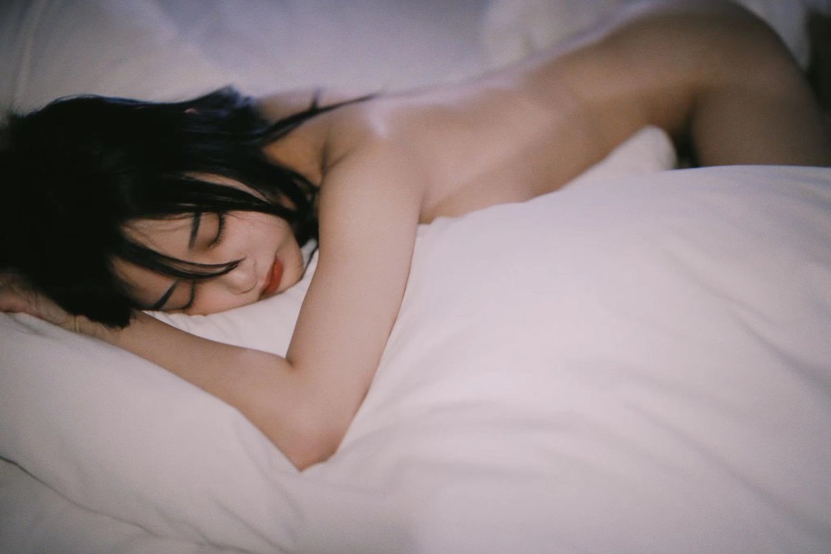 让我坠入纯白无边梦境

摄影：@deepocean_2022 
出镜：@xizi1840 https://t.co/Gfwl1ghnvp