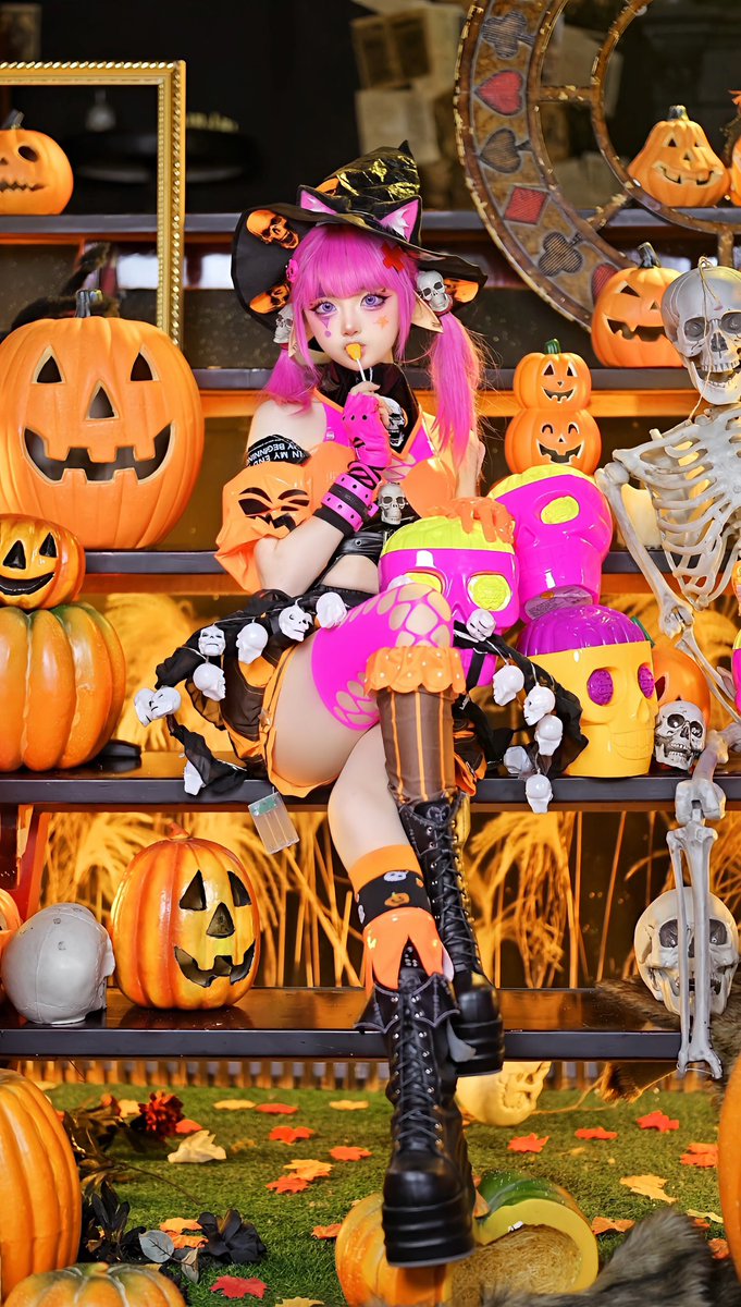 🎃👻Happy Halloween🍭🦇 https://t.co/7mbxgKFJy6