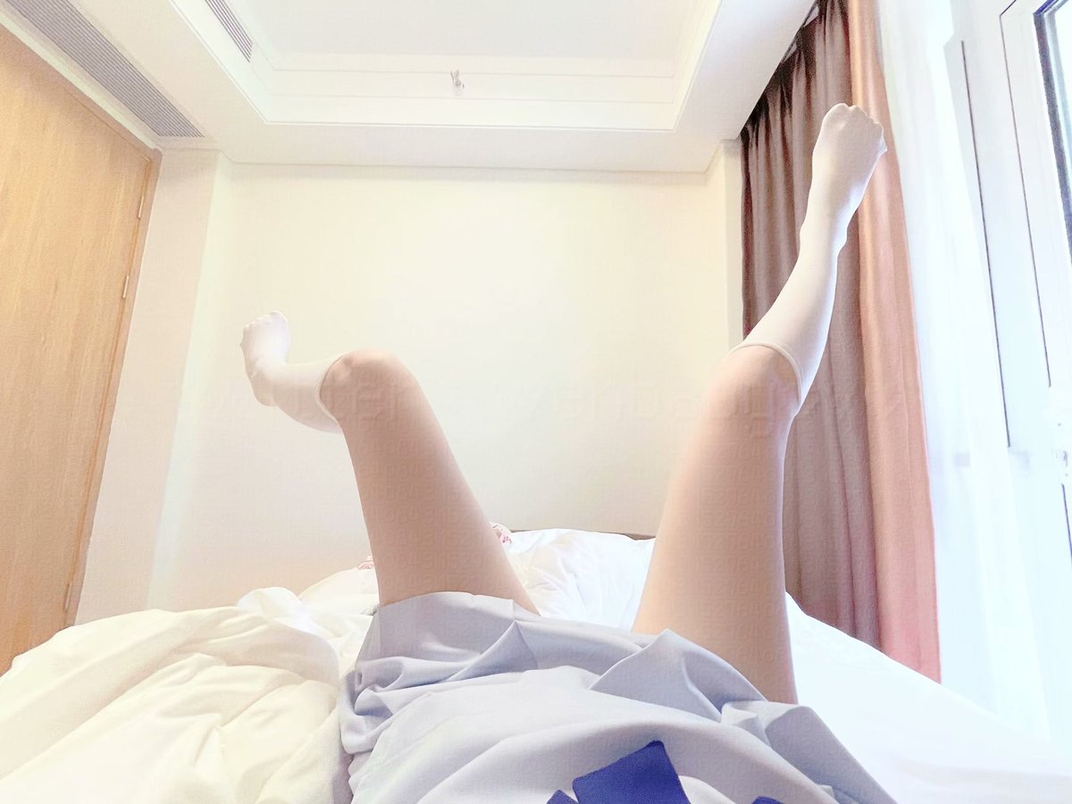 哥哥的头埋在哪里>-< https://t.co/OGDe6l17Yt