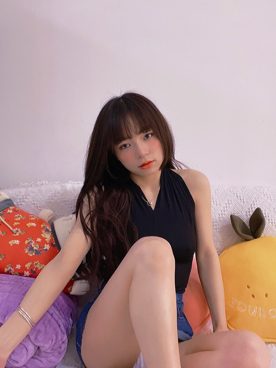 想和你一起过上海的冬天 不是上海可以 不是冬天也行 不是你不行
#萝莉 #反差 #学生妹 #淫荡 https://t.co/dG0zIam8CC