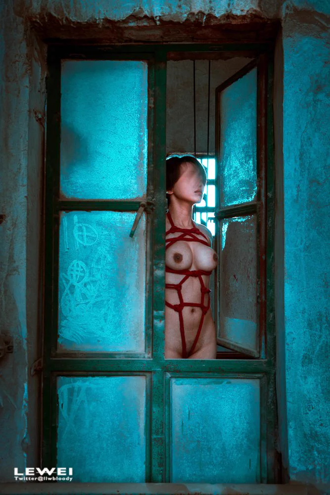 废弃工厂～#LEWEI #Bondage #广州约拍 #捆绑 #废墟 #BabyArt #ChinaArt #ChinaBondage各类主题创作拍摄欢迎私我约拍～投稿：@Fengsiyuan@wqganenshi https://t.co/S1utxeSZuE