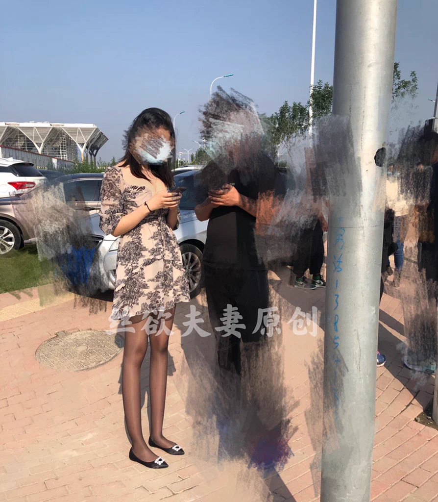 其实看完车展出来去开车的路上就是各种被小哥哥要联系方式！希望下次偶遇到了你们可以大胆搭讪，大胆撩！！！ https://t.co/vk0axMwLkw