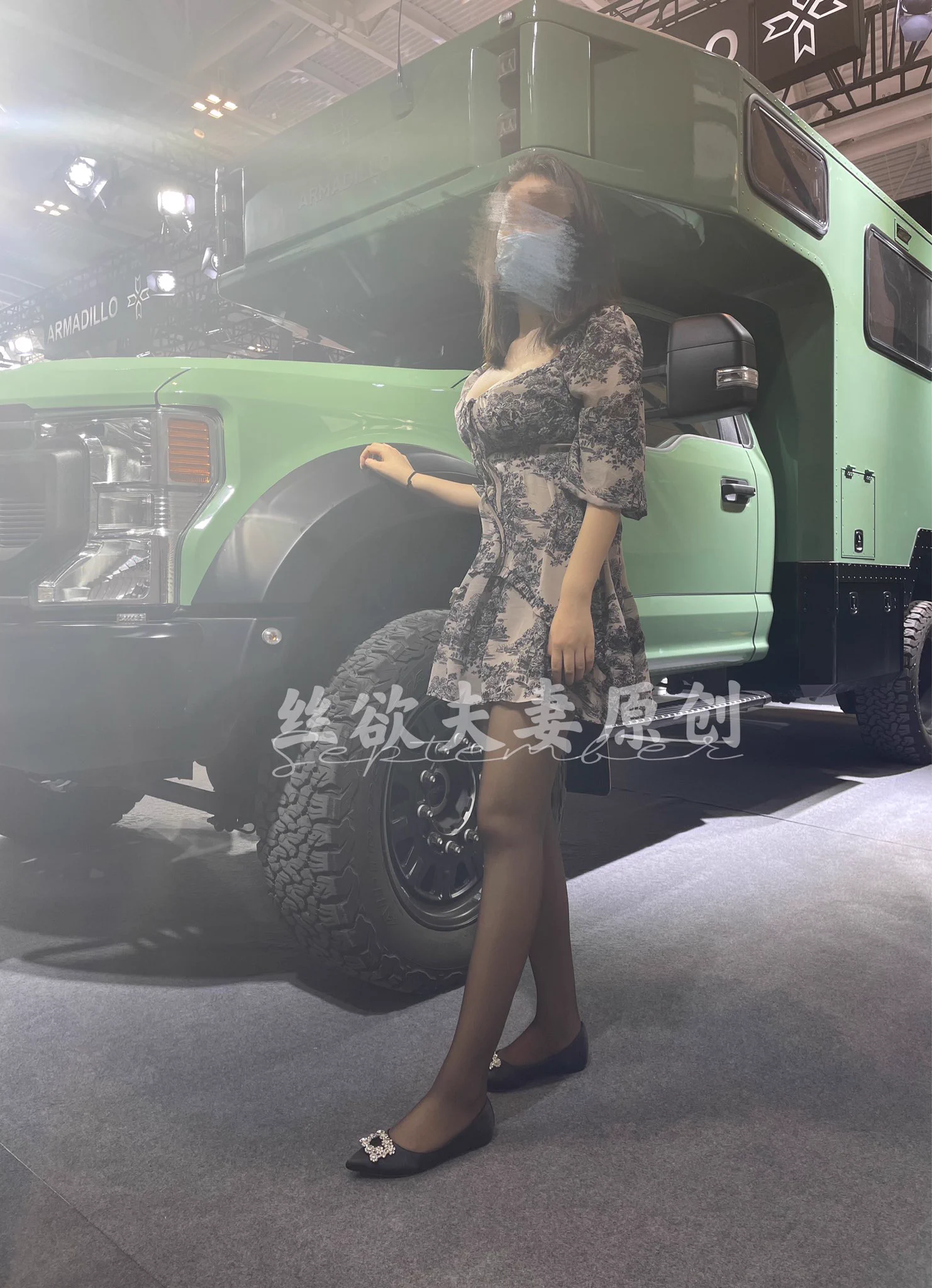 车展逛逛，骚媳妇气质不输车模吧！昨天偶遇到的私信🙄 https://t.co/WFmKvmKqm5