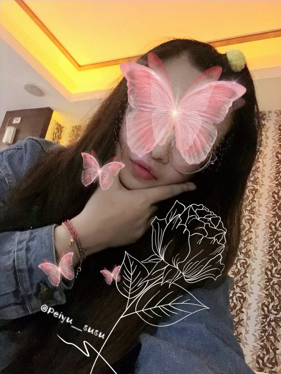 路過的都是景
擦肩的都是客
我的好壞
取決於你對我的態度
-

時光賦予了生命很多的美好
時光也賦予了生命很多的殘忍
很多事情我們不管願意還是不願意
最終還是得以平常心去對待

#不經意的一次擦肩就會成了永遠 https://t.co/NHnrjjuqbK