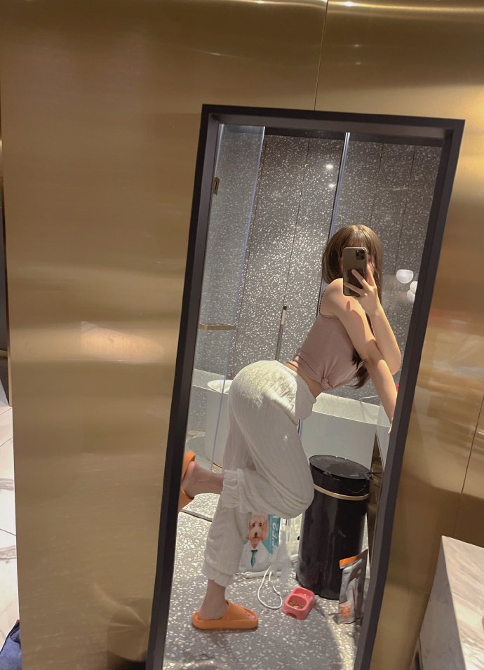 长发的我你们喜欢嘛♠️

#媚黑 #鸡巴套子 #反差婊 #肉便器 #吞精 #羞辱 #骚货 #婊子 #母猪 #校妓 #贱货 #公交车 #堕落 #校鸡 #性瘾  #辱骂 #反差  #变态 #投稿 ＃bbc https://t.co/jbyriluJRe