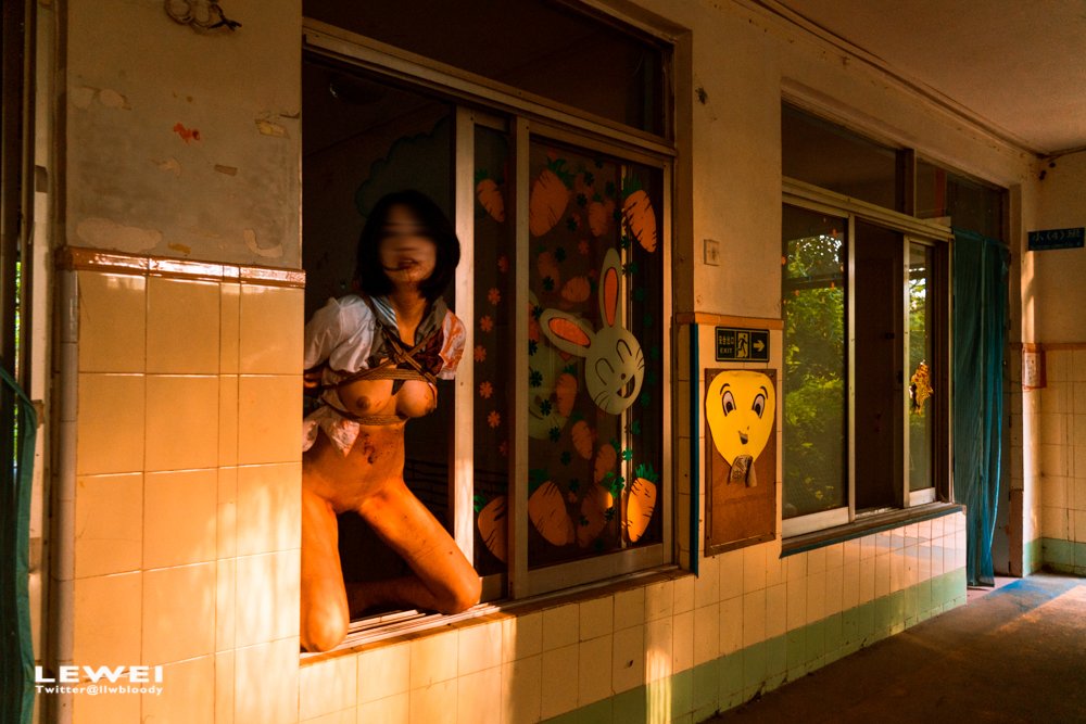 小心站台空隙
#LEWEI #Bondage #广州约拍 #捆绑 #废墟 #BabyArt #ChinaArt #ChinaBondage
各类主题创作拍摄欢迎私我约拍～
投稿：
@Fengsiyuan
@wqganenshi https://t.co/wgZUYvpgm6