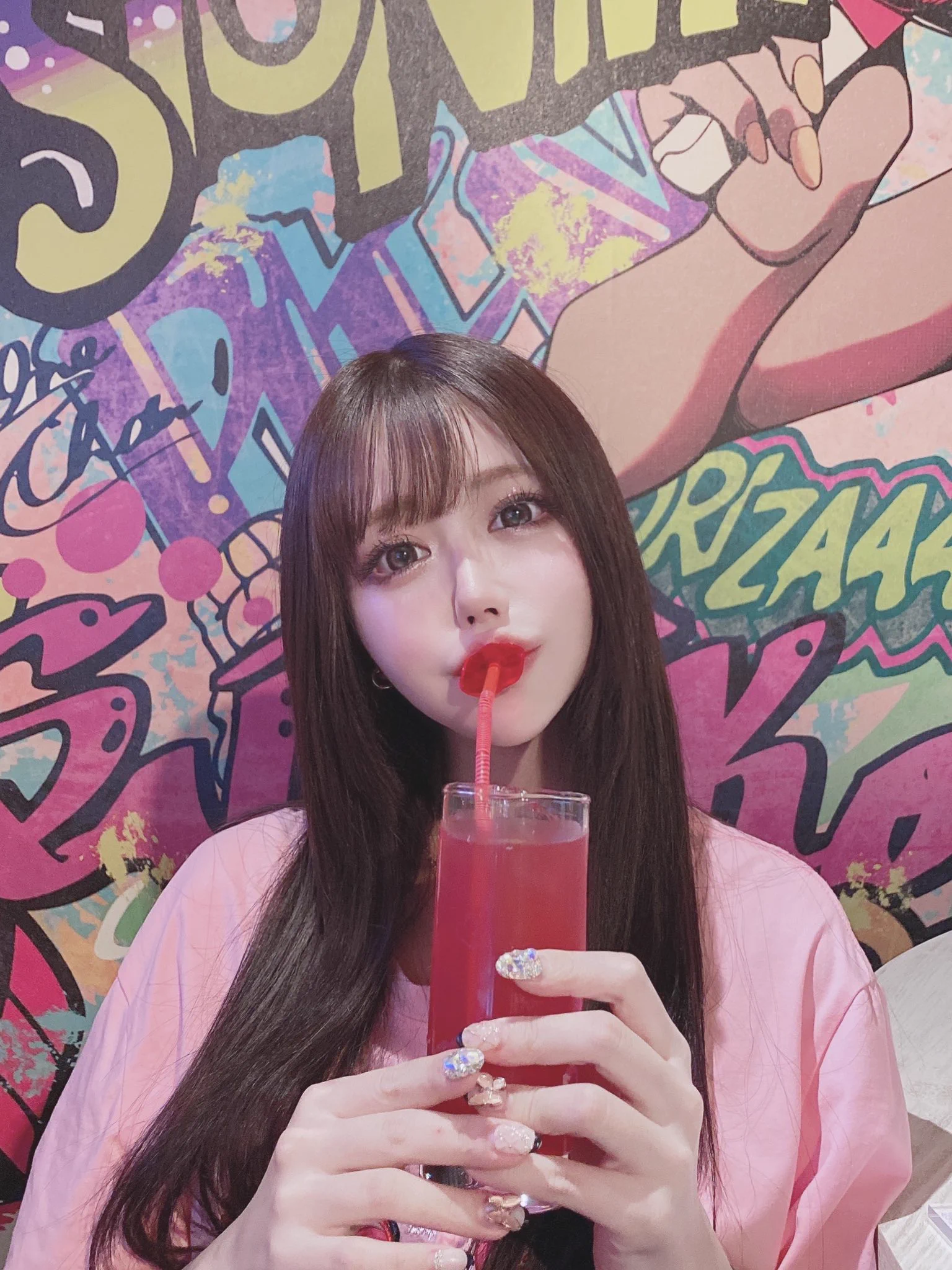 キスできるカクテル💋🍸 https://t.co/OhtlG3UCh1