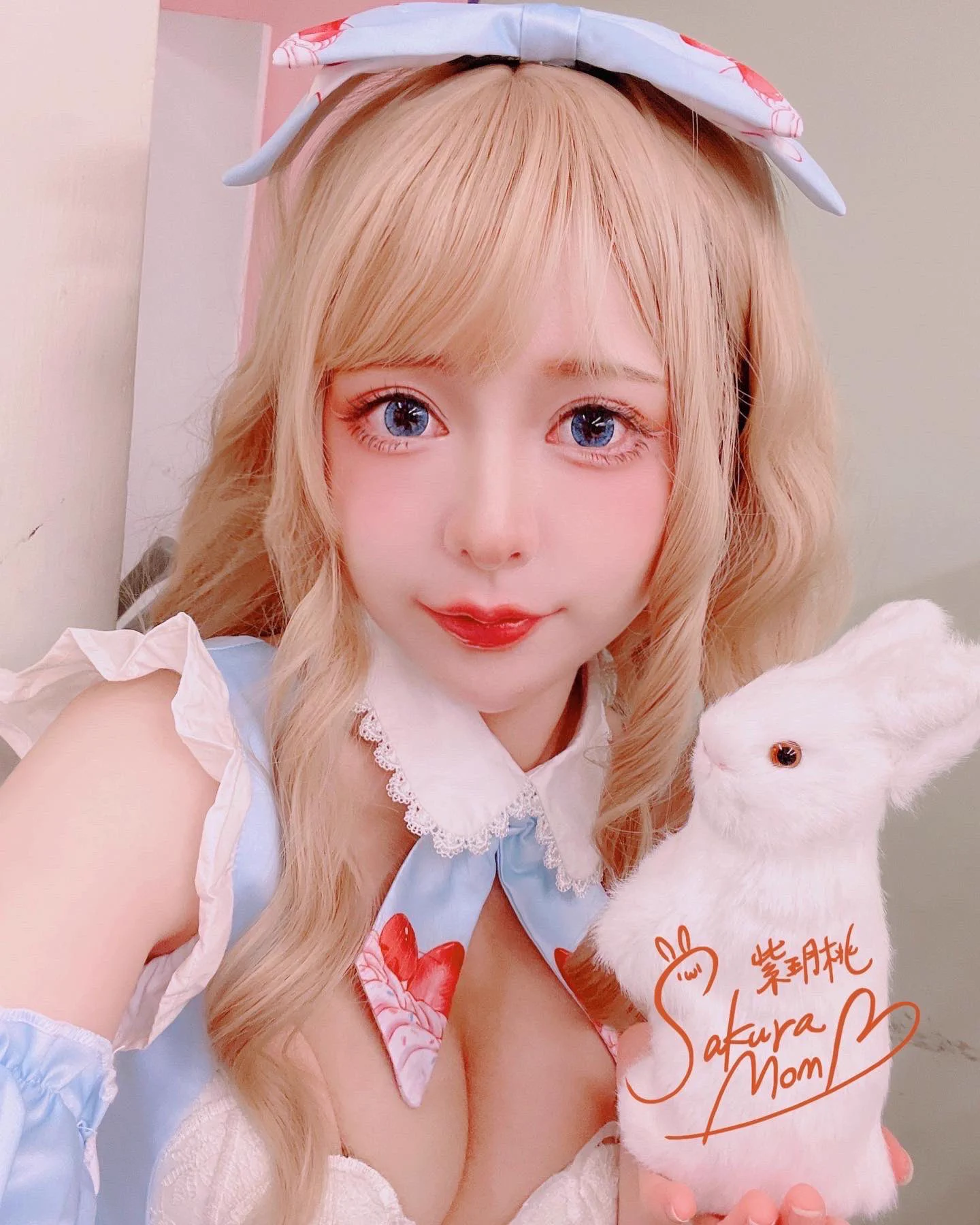 White Rabbit🐰❤️ https://t.co/YrLHb2ME5r