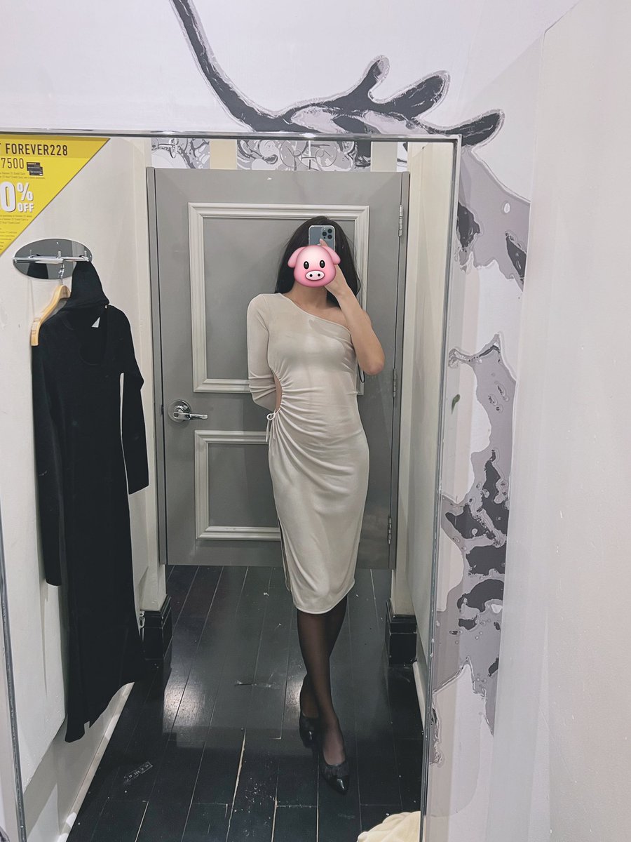 本社恐终于出门逛了天街 需要鼓励一下🤔 https://t.co/xPZlSWRshi