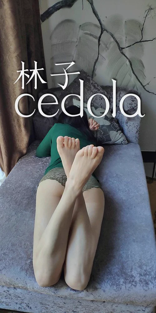 第二天起来拍拍照，特别喜欢老婆从头绿到屁股的样子 https://t.co/FMpJULXmAG