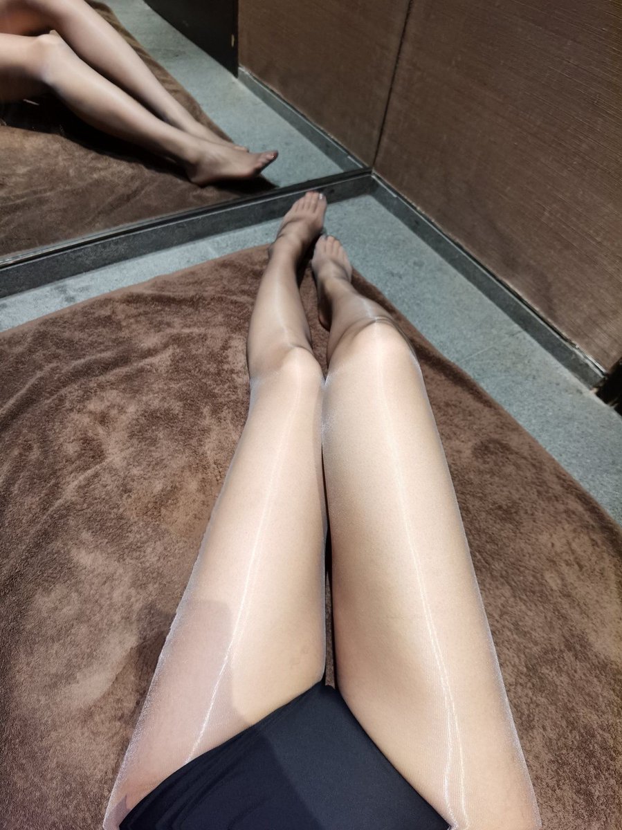 新年快乐啊！ https://t.co/PBnDz3ScDV