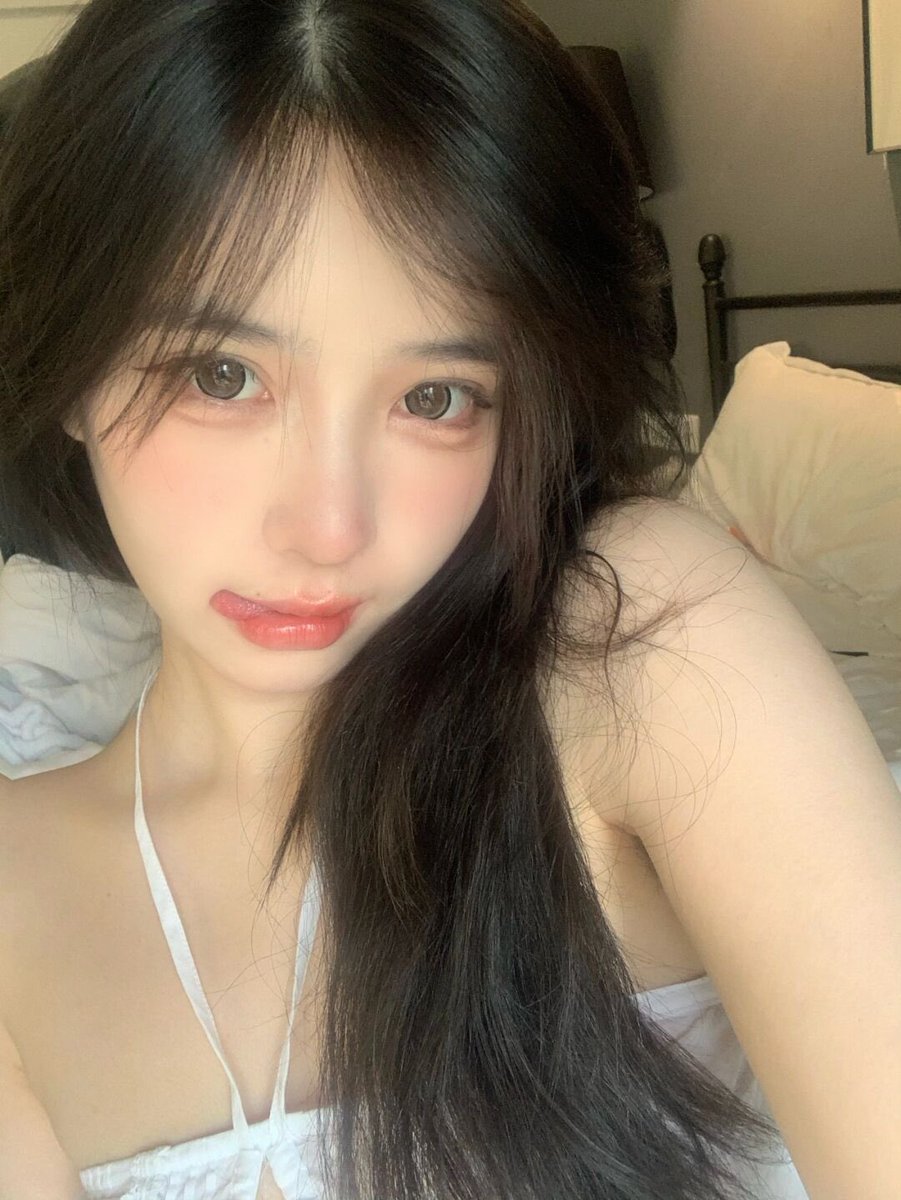 肚子饿了，哥哥给我准备了什么好吃的？ https://t.co/Znj40TBxeD