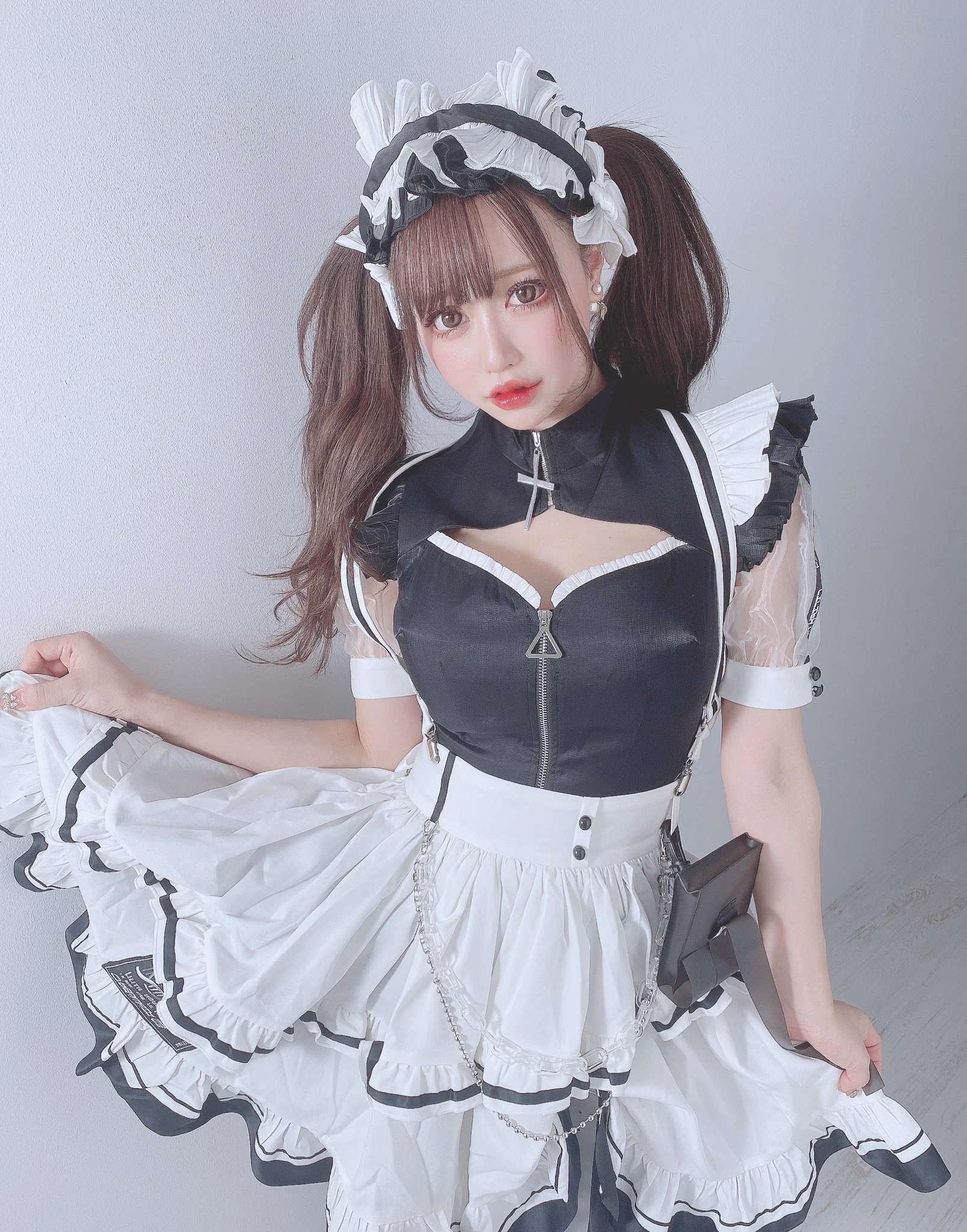 サイバーメイド🖤🤍 https://t.co/l6ZtYR4yrz