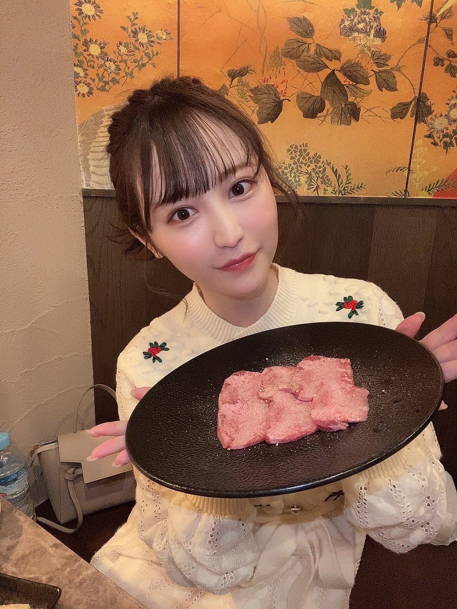 おにくおにくおにくー🥰🥰🥰 https://t.co/h8JzPOVPbv