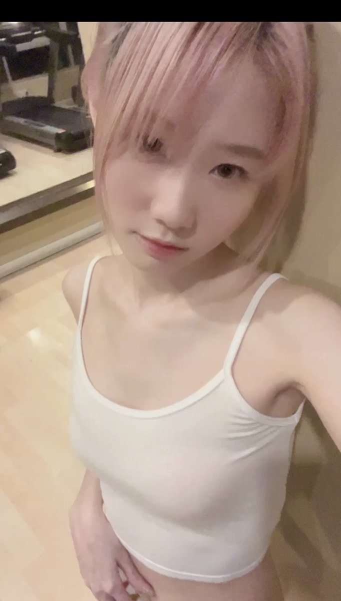 เหงา😕 https://t.co/ftQjTKEYMm