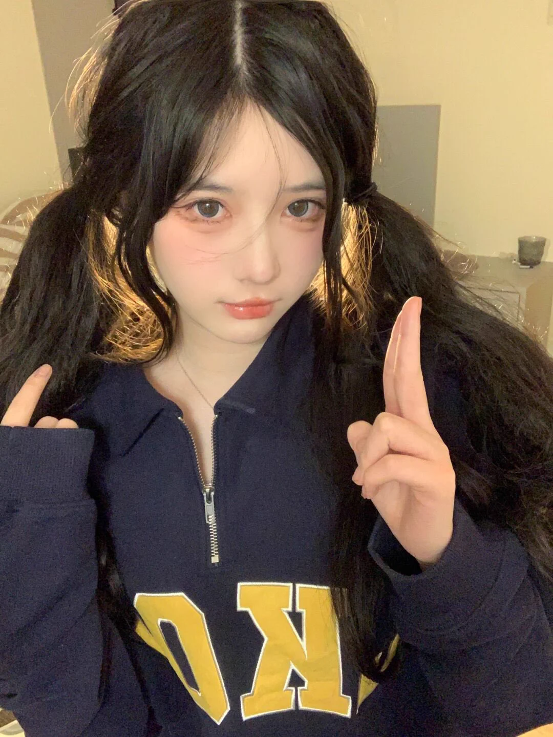 看了不点赞，是想引起姐的注意嘛 https://t.co/TM8u7atSA4