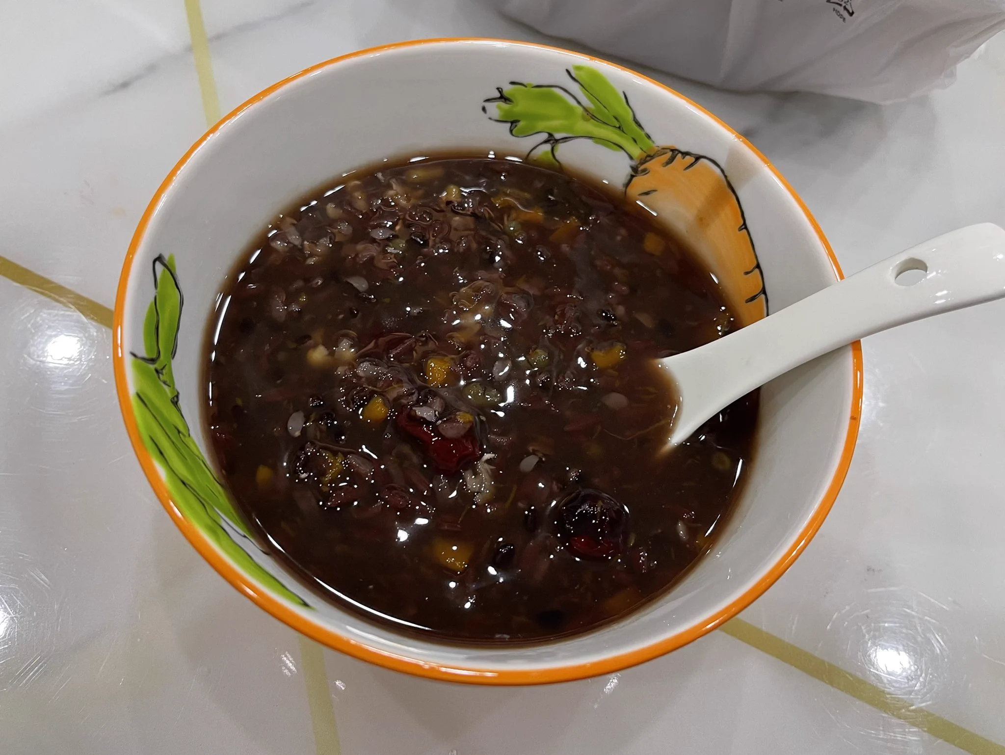 今晚喝盐盐煮的粥 https://t.co/Bx4rgsLXV7