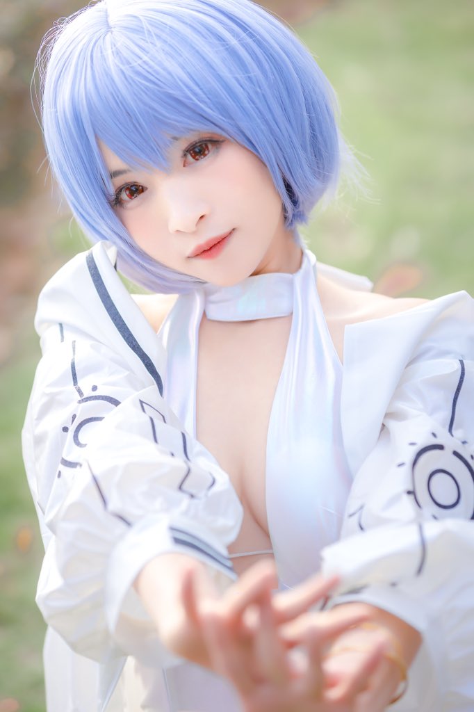 绫波丽吖 https://t.co/bzlrPlATdV