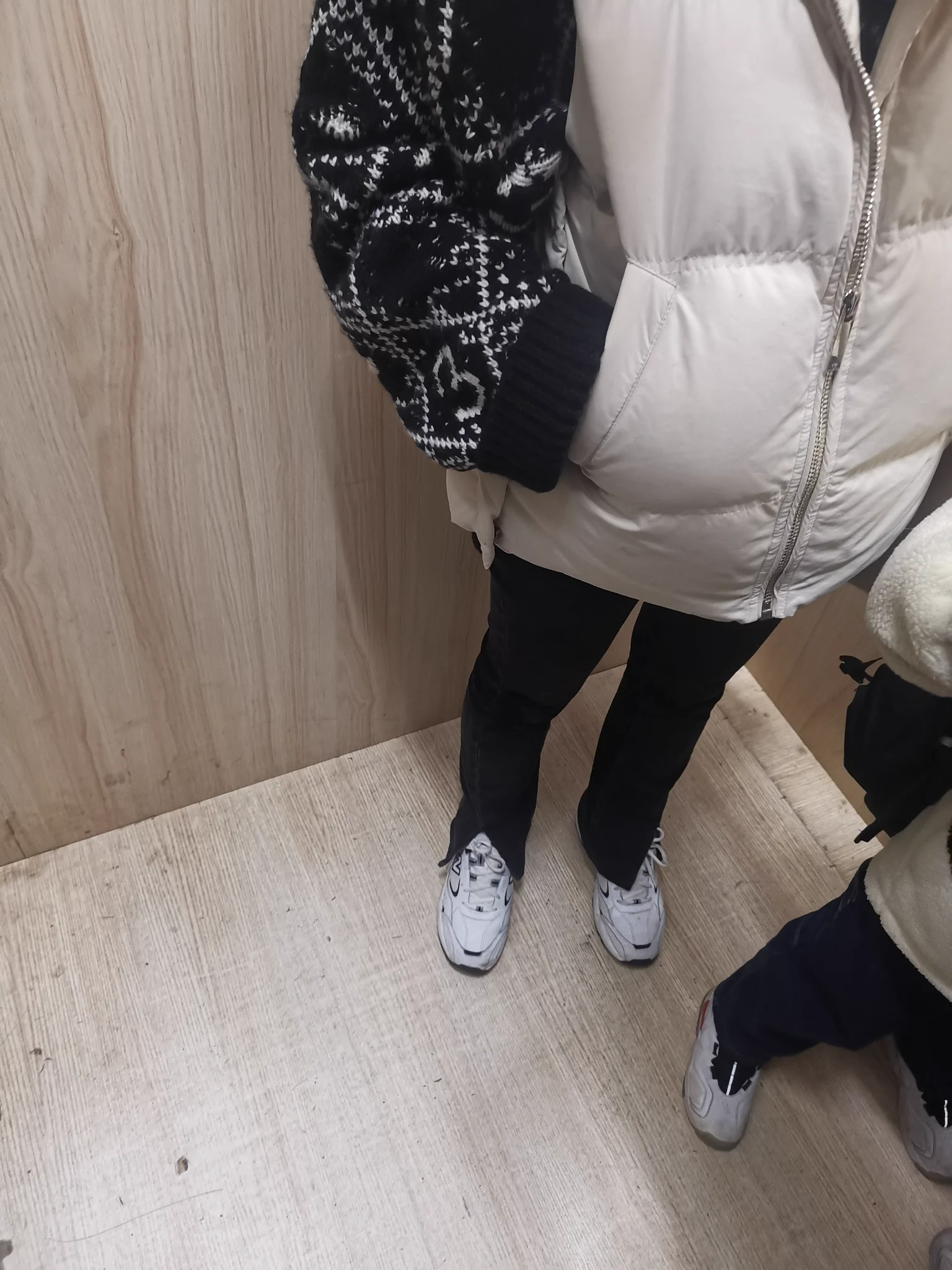 开奥迪Q7的少妇，两个孩子的妈妈，本人还是很漂亮的！这次运气好，玩到现脱了，一股淡淡的酸臭味，上头！ https://t.co/tkys2KRTbE
