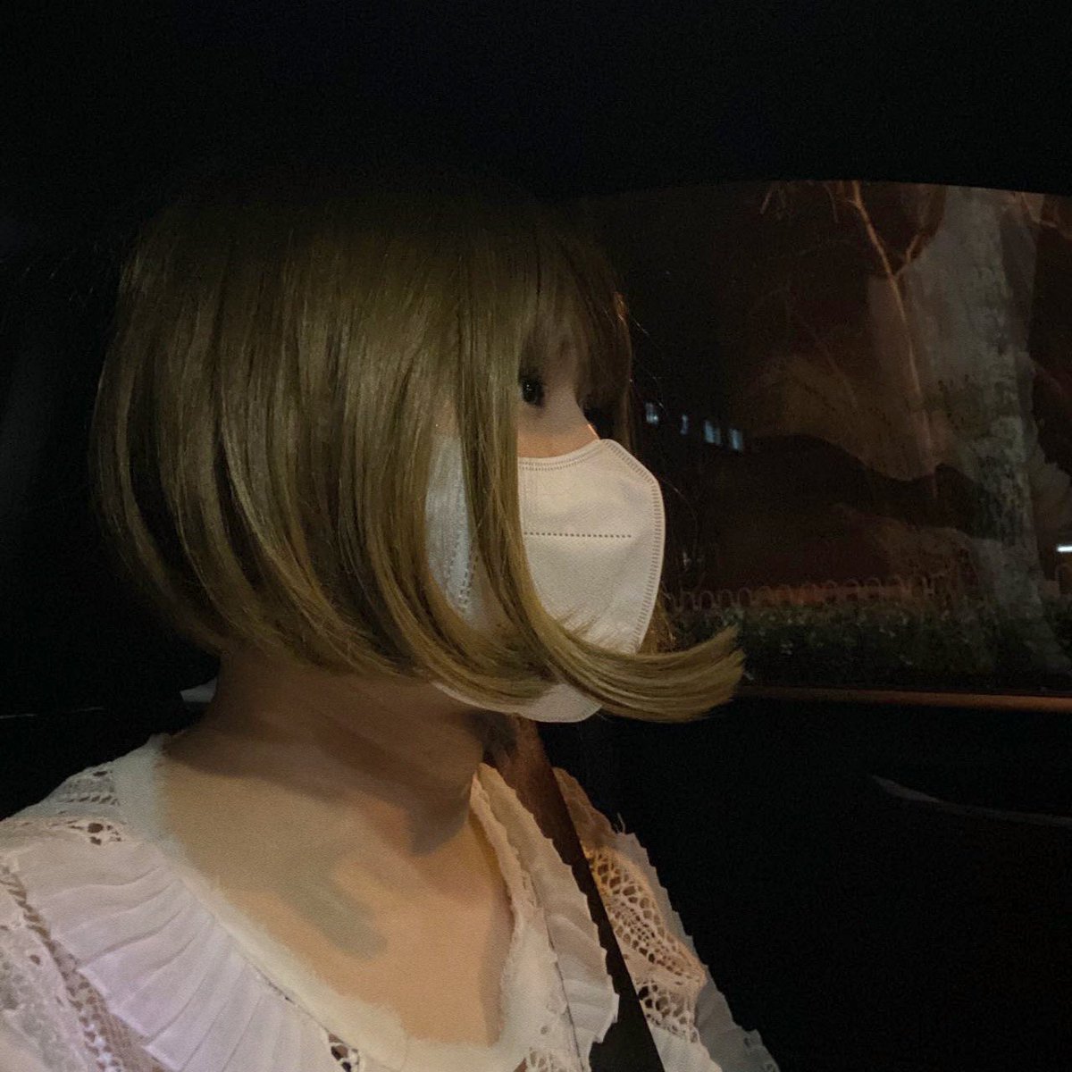 一身加班狗着装去朋友家。朋友给美美的化个妆，然后女装回家，又是一个惬意的周末~
（呸！最后一句纯属虚构，周日一早起来加班T^T） https://t.co/dq6gr6GgKU