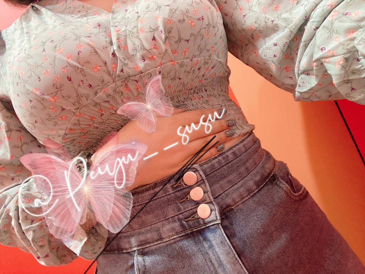 第一次見到你其實是個意外
從你的眼神裡看到你對我的喜愛
看到你跟我說話時眼裡是在發亮
我都沒拿下口罩讓你看到我的臉龐
之後我們約了第二次見面吃飯走走
你會把食物吹涼在放到我嘴裡
我也學著把食物送到你嘴裡

你很體貼
-

雖然我不知道我們未來會如何
但謝謝你喜愛這樣的我

#一直說我很可愛的男人 https://t.co/USgaHKZEd1