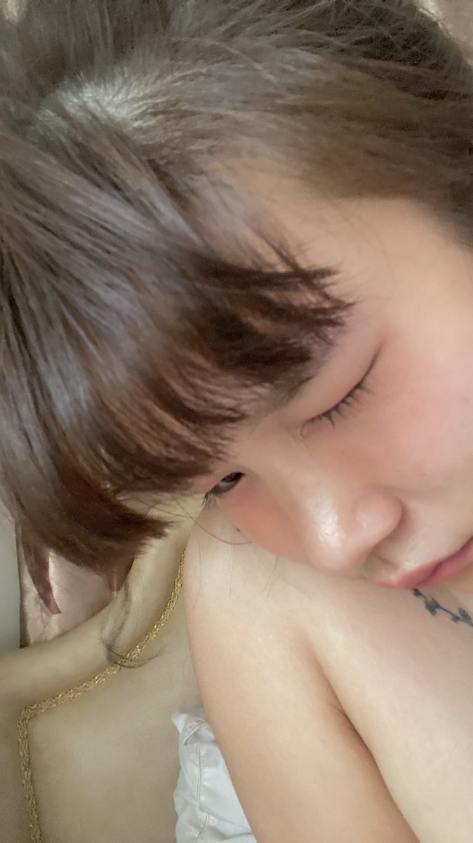 ร้อนไม่ไหว🥵 https://t.co/Kqt9mGRnwn