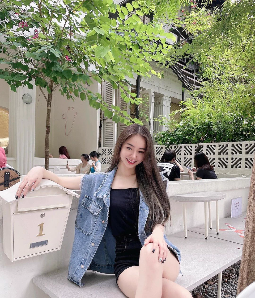 #母狗 #反差婊 ＃性奴 ＃妓女 ＃洗脑 ＃反差婊 ＃炮架 ＃母猪 #贱畜 #精厕 #性瘾 ＃母畜 #肉便器 https://t.co/YZPYHZRVD0