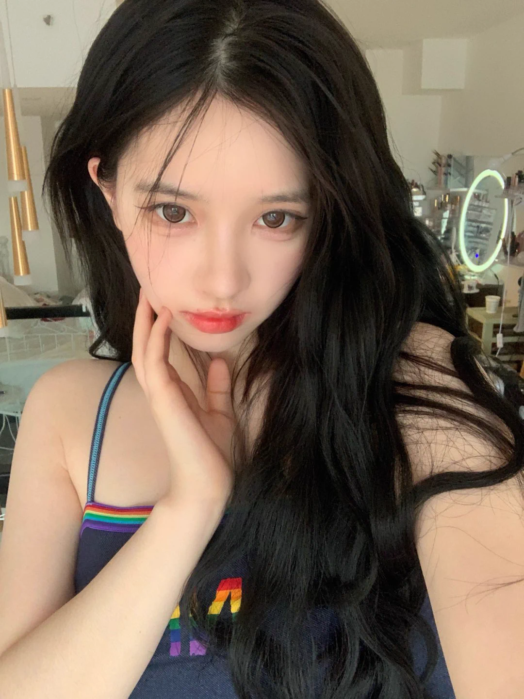 乖乖，你摸摸我的衣服，看看是不是做你女朋友的料子 https://t.co/j99cdBZTR8