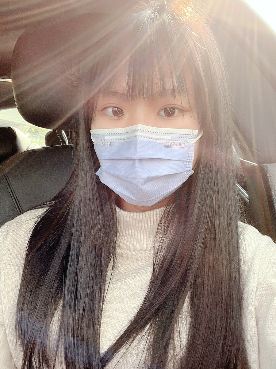 那種多情的人 就是會四處留情
到最後就變成薄情
所以我還是乖乖⋯⋯ https://t.co/TnqH4DBojI