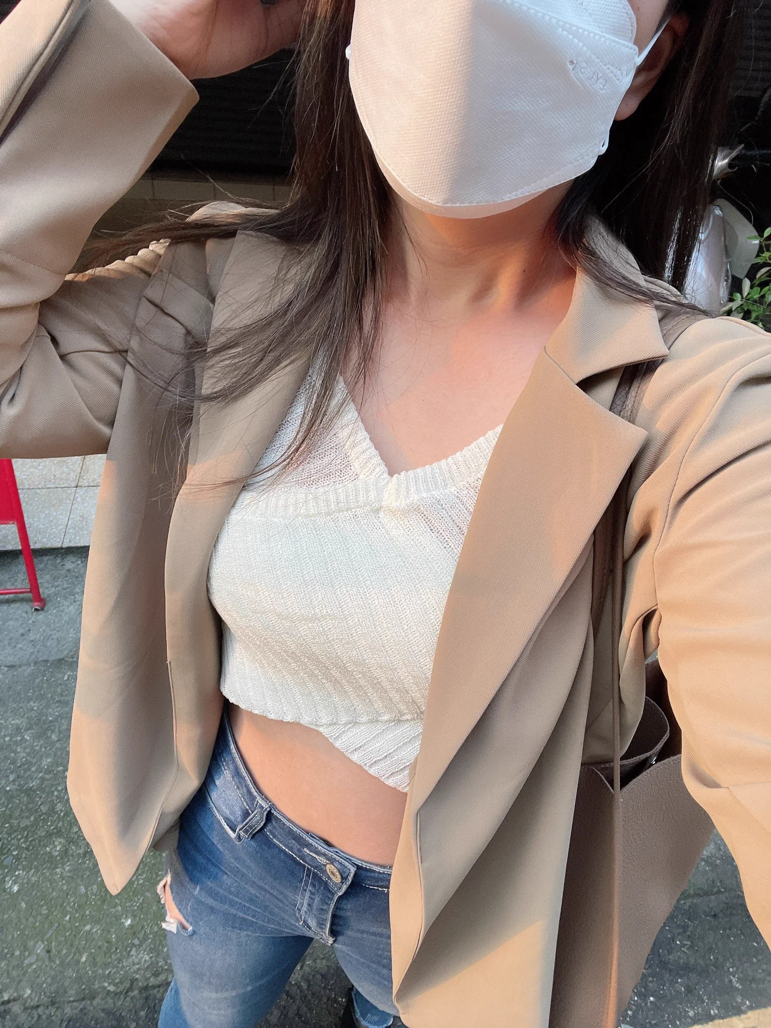 我有一個壞習慣（？跟同一個人出去時我不會再出現同一套衣服但我上次穿這套一個人都沒見到可以再穿一下的吧（？ https://t.co/XYodNUy7ir