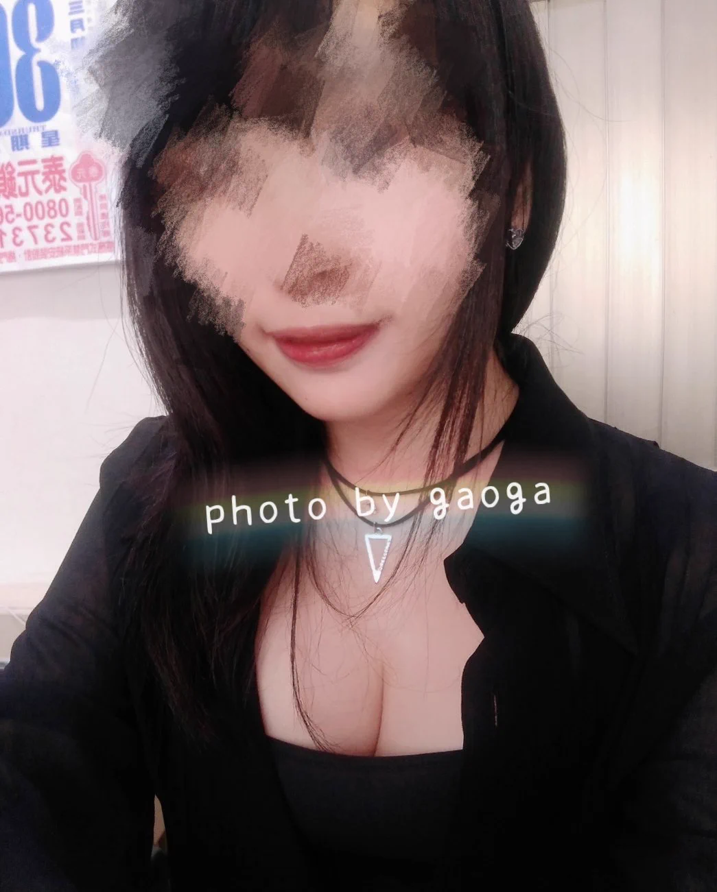 終於沒下雨了😊幫老公去找客戶簽約囉❤️聽說事業線擠的越深越成功😂😂😂 https://t.co/JyXz9O8hyG