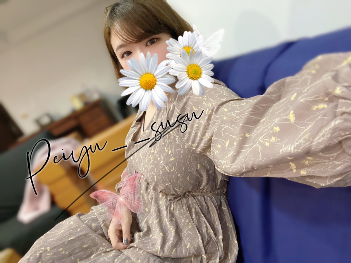 其實失望挺可怕的
比起發脾氣還要可怕
情緒上的脾氣都還可以哄
失望卻不行
失望就是說不出來的感覺
開始有了隔閡
壓在心裡看見你就會心煩
下意識乾脆當作從來就不認識你這個人
-

沒有一個人是不需要愛的
差別在於你夠不夠幸運
能夠得到相同的愛

路 無法倒退

#要懂得適可而止否則打擾了別人傷了自己 https://t.co/wIABPFldSP