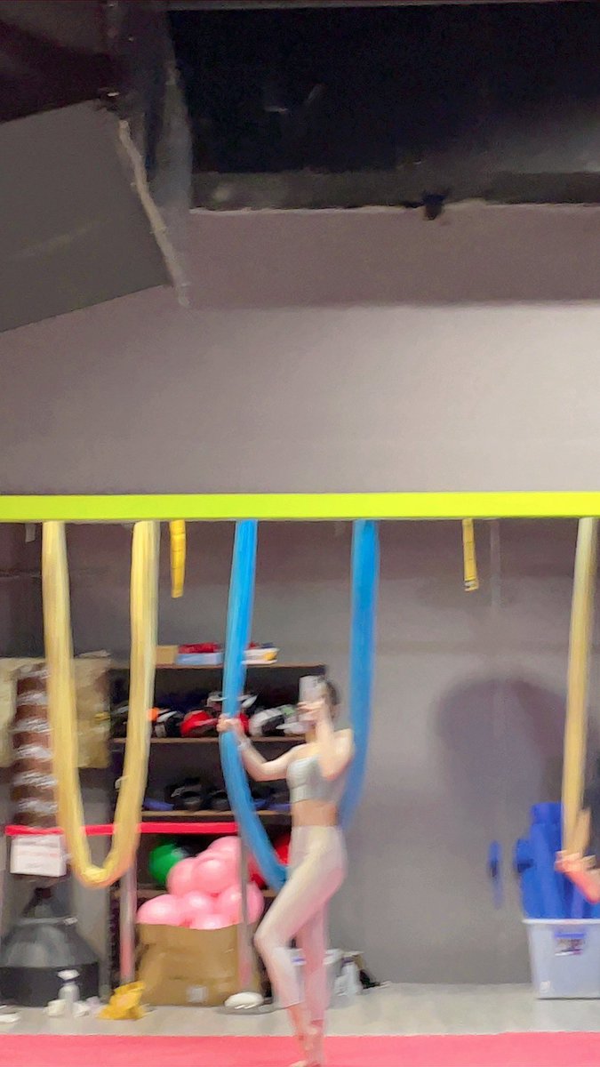 何謂手在抖⋯⋯ https://t.co/VGodw09zs5